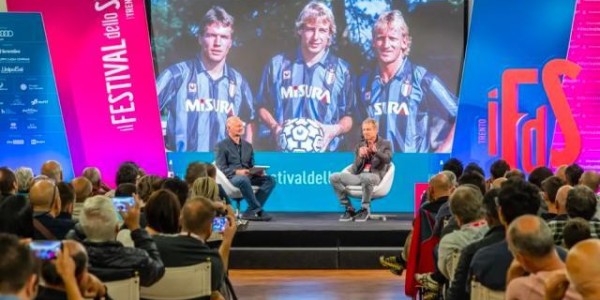 九游体育-从特拉帕托尼到德意志童话：金色轰炸机的金色冒险