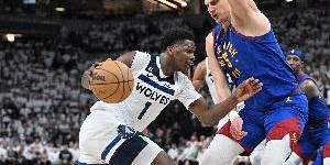 九游体育官网-约基奇：爱德华兹第四节的表现很特别 这就是他是成为超巨的原因