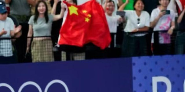 九游体育下载-【夜读】再见爱人5没有你俩我不看