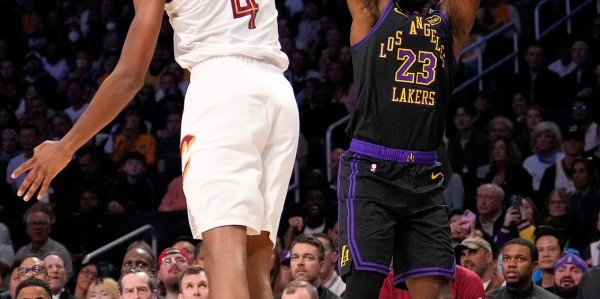 Windhorst：就目前而言 我不认为詹姆斯回骑士是可能性最大的选项