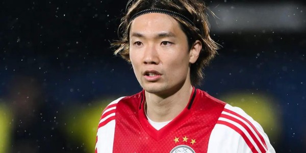 九游体育下载-图片报：门兴将在今夏尝试签回日本国脚中卫板仓滉